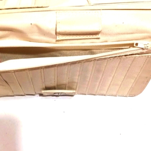 Spartina 449 wallet with wristlet strap in excellent pre-owned condition - Picture 8 of 12